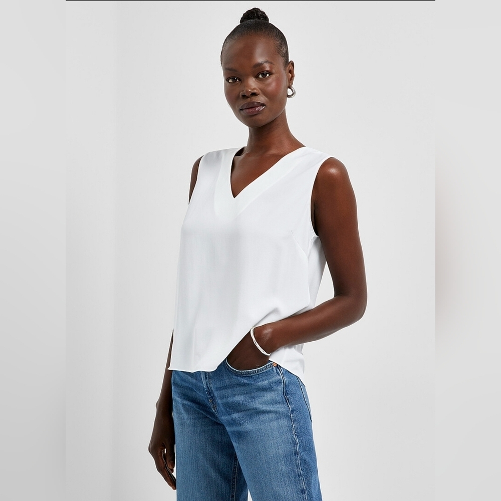 NWT- Simons Contemporaine V Neck Silky Cami